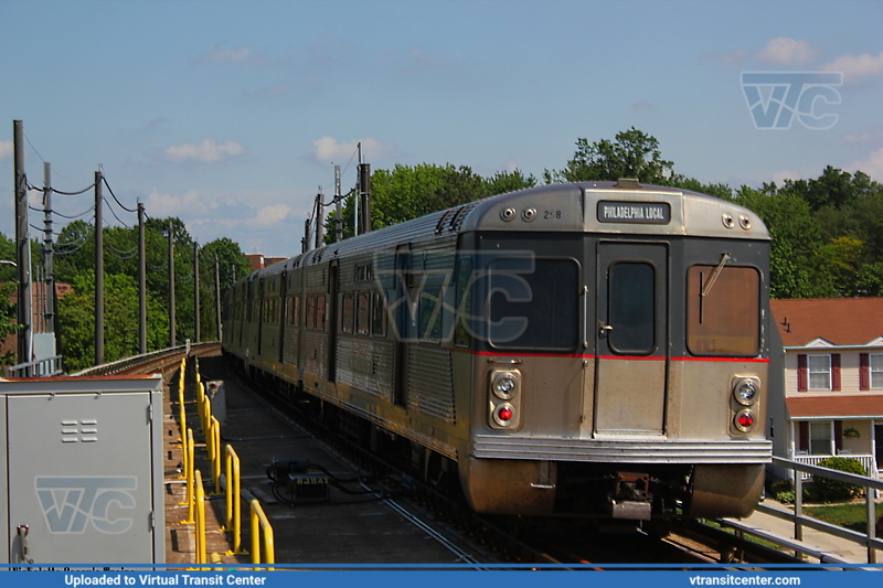 PATCO PATCO SpeedLine
Leaving Westmont Station
