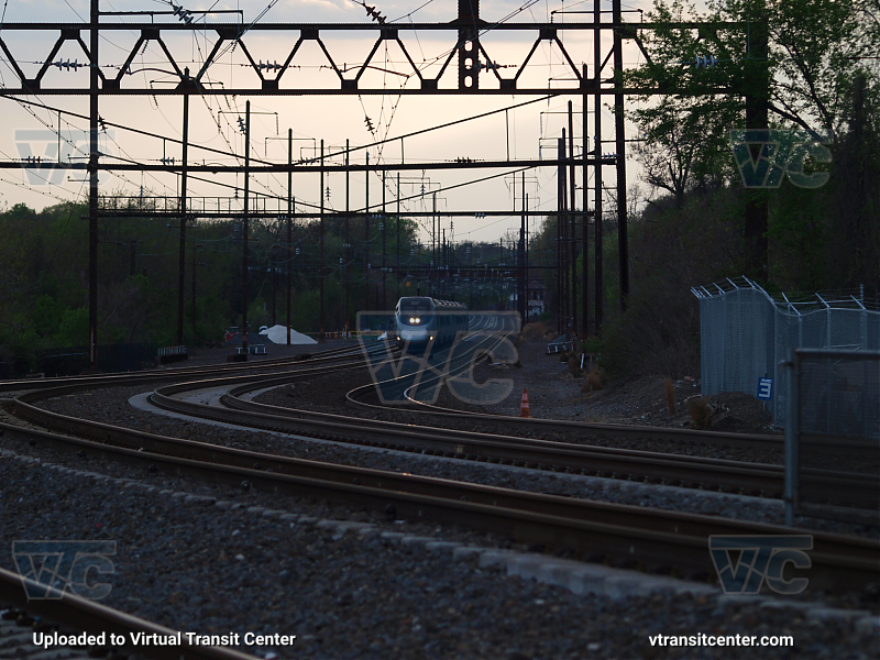 Amtrak 2124(14) Enroute to NYP From Washington union station Via Baltimore Penn [West Baltimore MARC]
