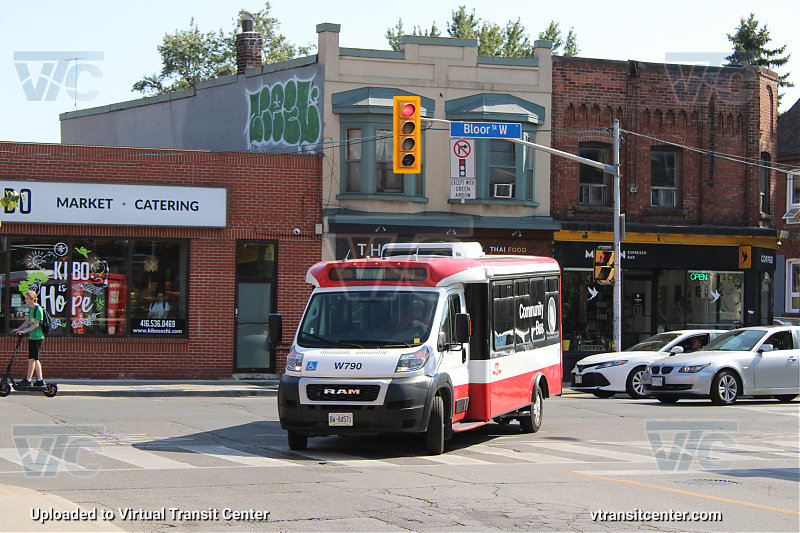 TTC W790 on route 402
