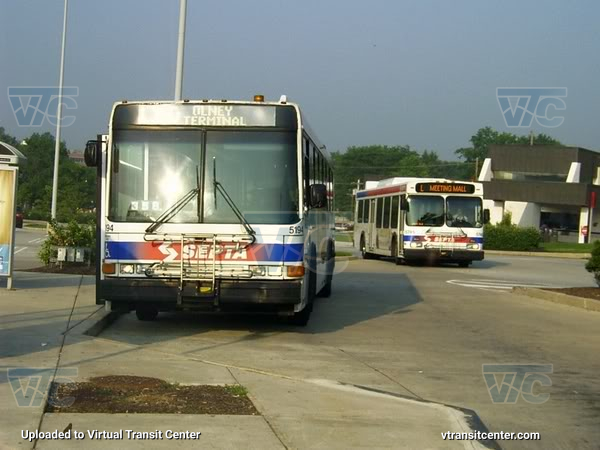 SEPTA 5194 and SEPTA 5745
Keywords: SEPTA Bus;New Flyer D40LF;NABI 416