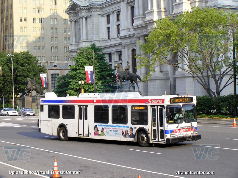 5671-by-city-hall-june-8th-2007_33926724466_o.jpg