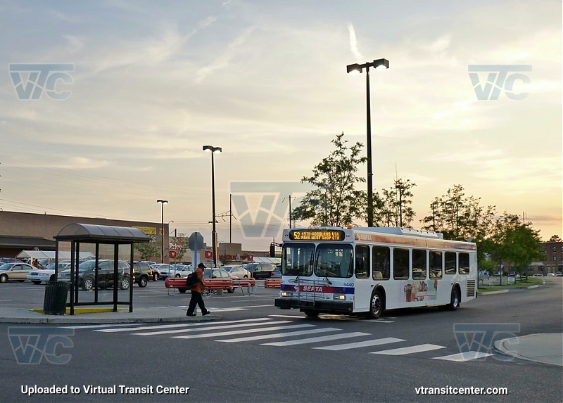 SEPTA 5440 on Route 52
Route 52 to 49th-Woodland via Park West Shopping Center
Keywords: SEPTA Bus;New Flyer D40LF