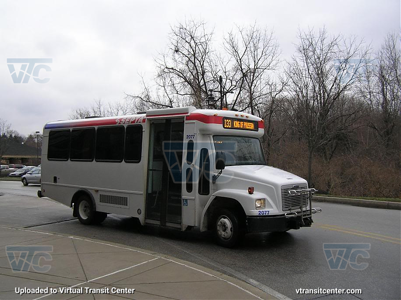 SEPTA 2078 on Route 133
Route 133 to King of Prussia
January 14th 2006
Keywords: SEPTA Bus;Freightliner