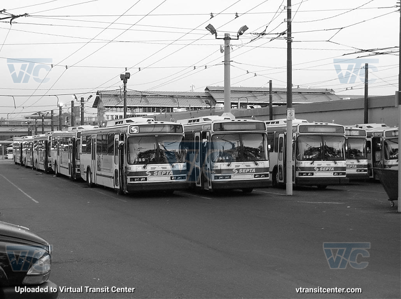 SEPTA Neoplan AN440s at Frankford Depot
Neoplan Death Lot

Keywords: SEPTA;Neoplan AN440