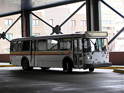 BARTA8905br-BartaTC-12-21-06.jpg
