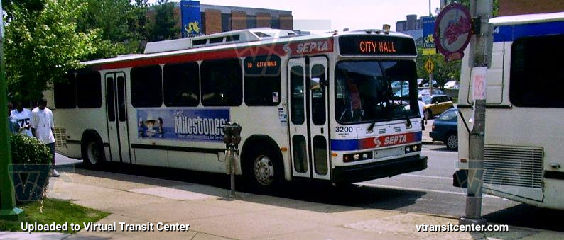 SEPTA Neoplan 3200 on a 10 Shuttle
3200 was the only SEPTA Neoplan AN440 to have Orange LED destination signs. Previously, it had a green Flip LEDot sign.
