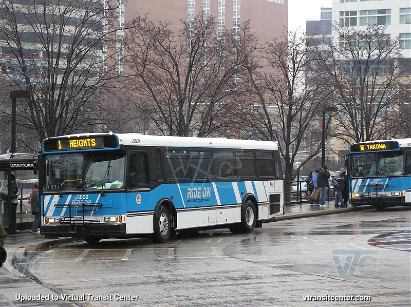 Montgomery County Ride-On 5602 on Route 1
Route 1 Heights
