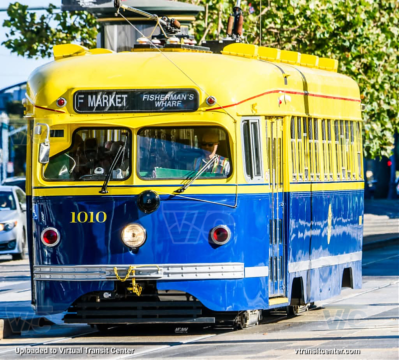 SF MUNI PCC 1010 on the F Line
Double Ended PCC Car
F Line - Market - To Fisherman's Wharf
