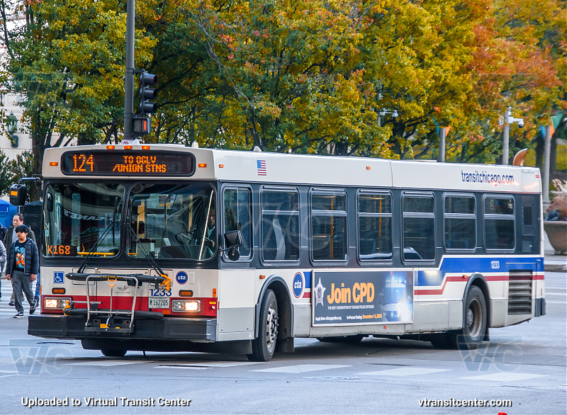 Chicago Transit Authority 1233 on Route 124
