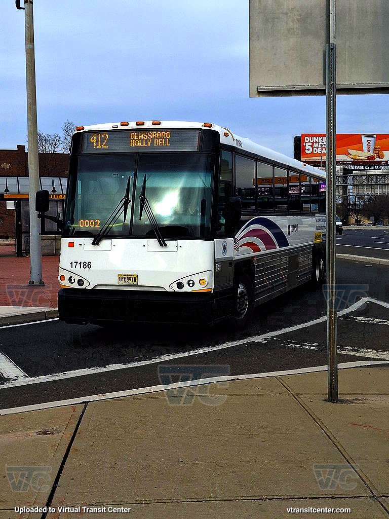 NJ Transit 17186 on the 412
Keywords: Jerzey boy Productions
