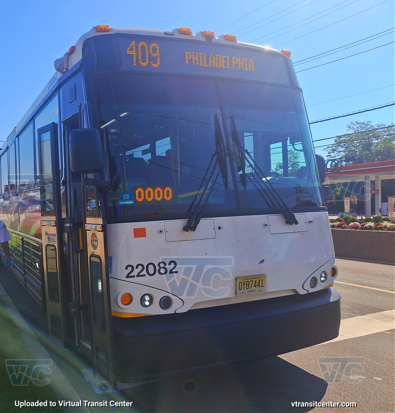 NJ Transit 22082 on the 409
409 Philadelphia
Keywords: Jerzey boy Productions