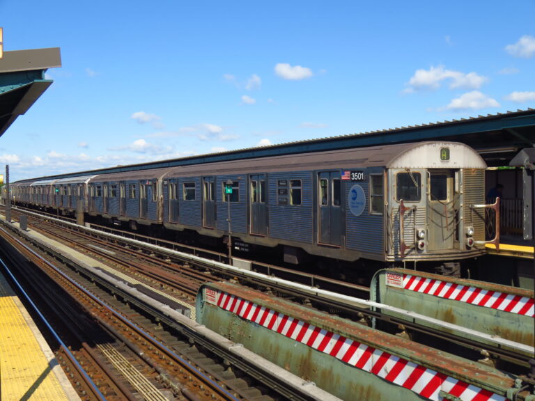 MTA Says Farewell to Iconic R32 Cars